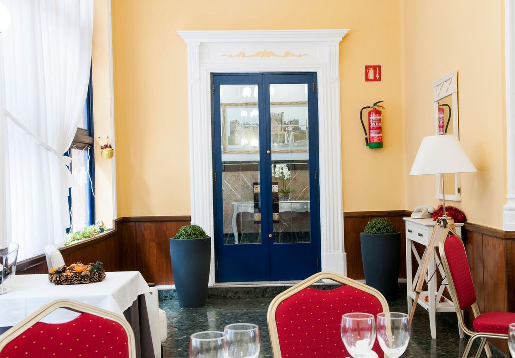 Hotel Madrid Bierzo Понферрада Экстерьер фото