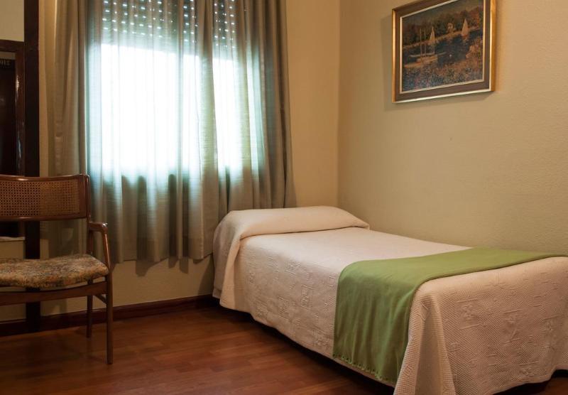 Hotel Madrid Bierzo Понферрада Экстерьер фото