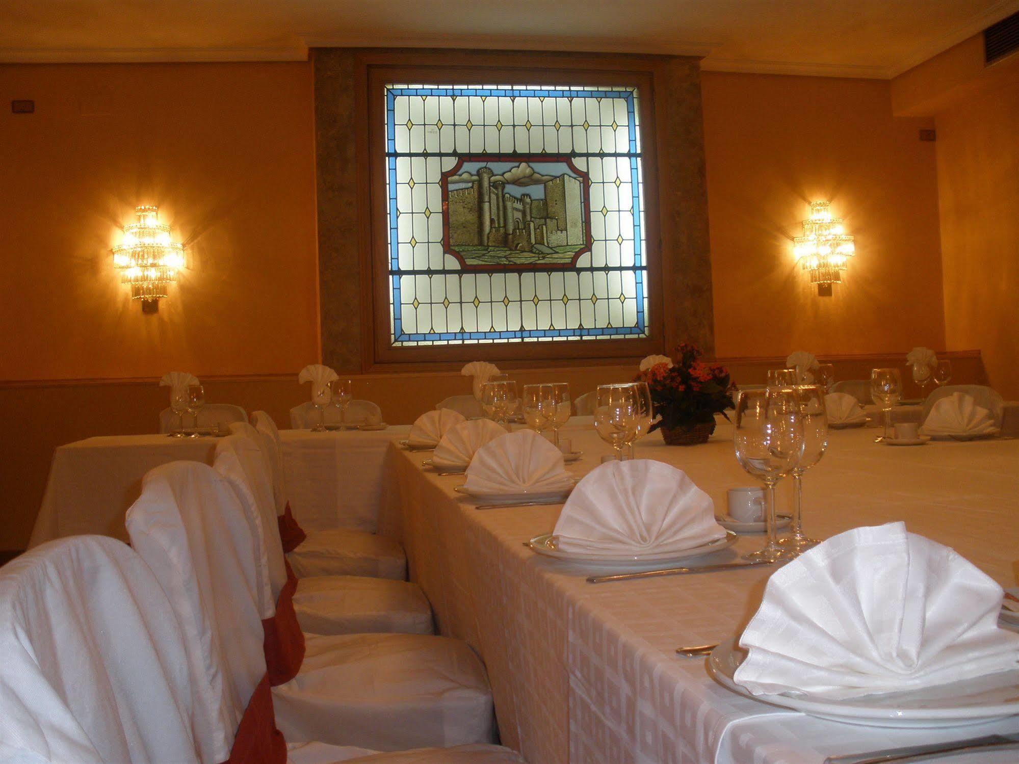 Hotel Madrid Bierzo Понферрада Экстерьер фото
